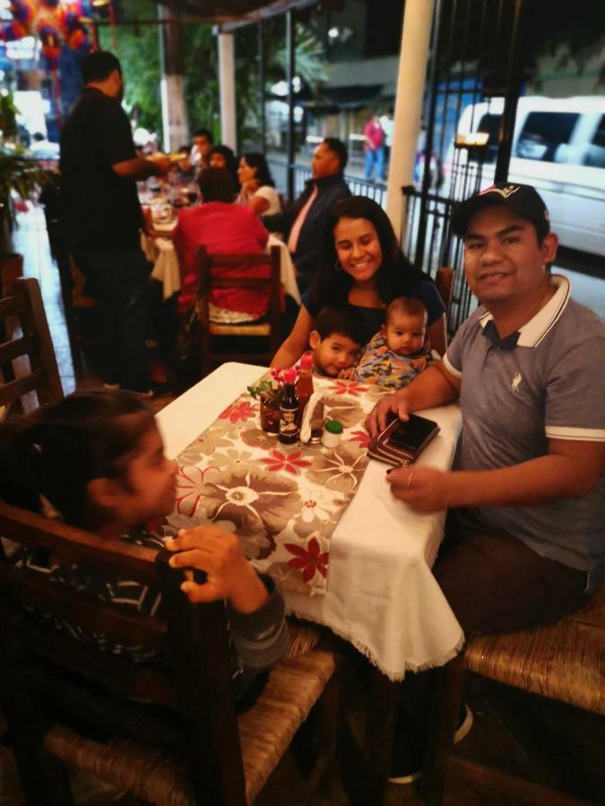 La Familia Hotel San Blas Luaran gambar